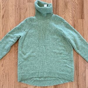 J. Crew Women's Green Turtleneck Sweater